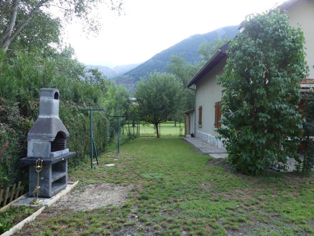 Chalet Les Myosotis Le Bourg-dʼOisans Esterno foto