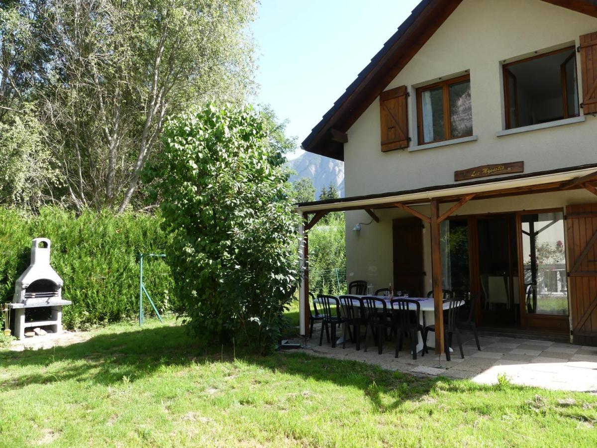 Chalet Les Myosotis Le Bourg-dʼOisans Esterno foto